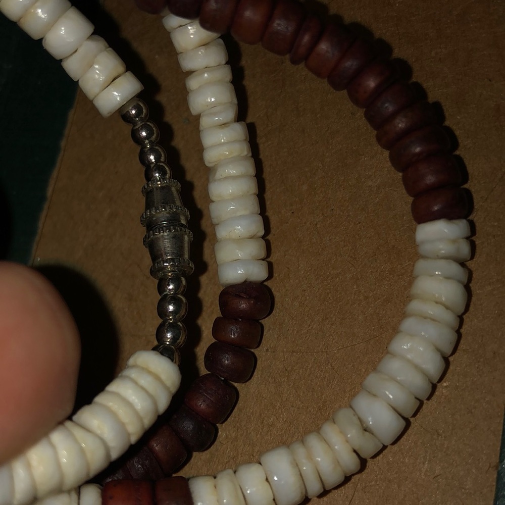 Shell necklace - Picture 2 of 3